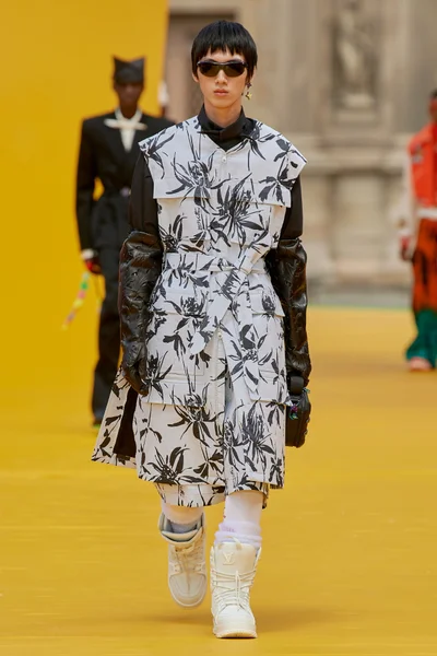 Look 26